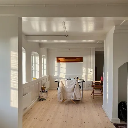 Bright With Sea Views To Hesselo Bay * Vejby