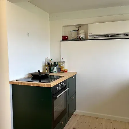 Vakantiehuis Bright With Sea Views To Hesselo Bay Vejby