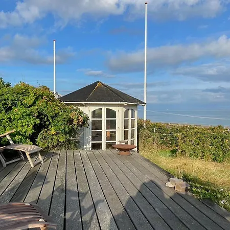 Bright With Sea Views To Hesselo Bay Vakantiehuis Vejby