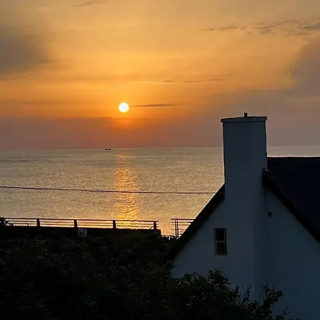 Bright With Sea Views To Hesselo Bay * Vejby